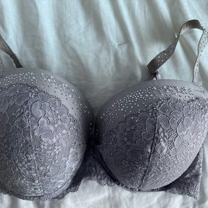 Bra victoria secret with stone's